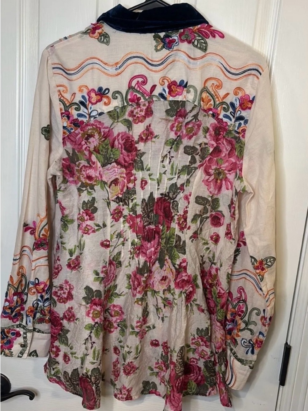Aratta Shana Embroidered Button-Down Blouse - Picture 3 of 4